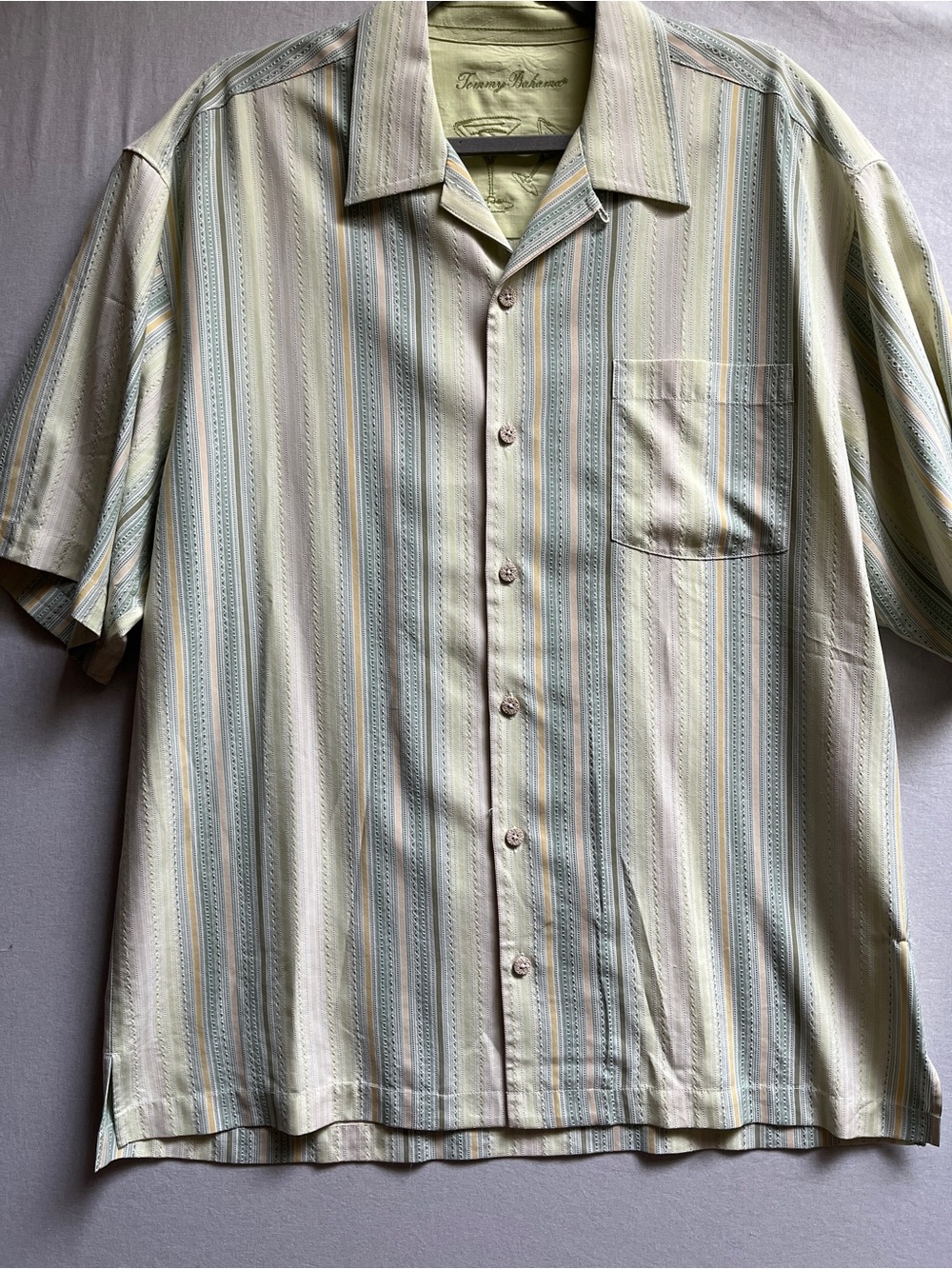 Tommy Bahama 100% Silk Striped Short Sleeve Button Down Shirt Size L